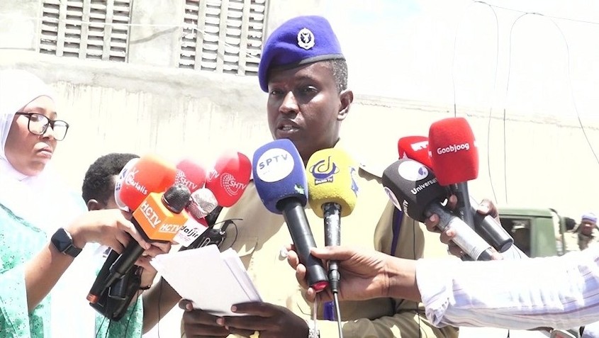 Afhayeenka Ciidanka-Booliska.jpg